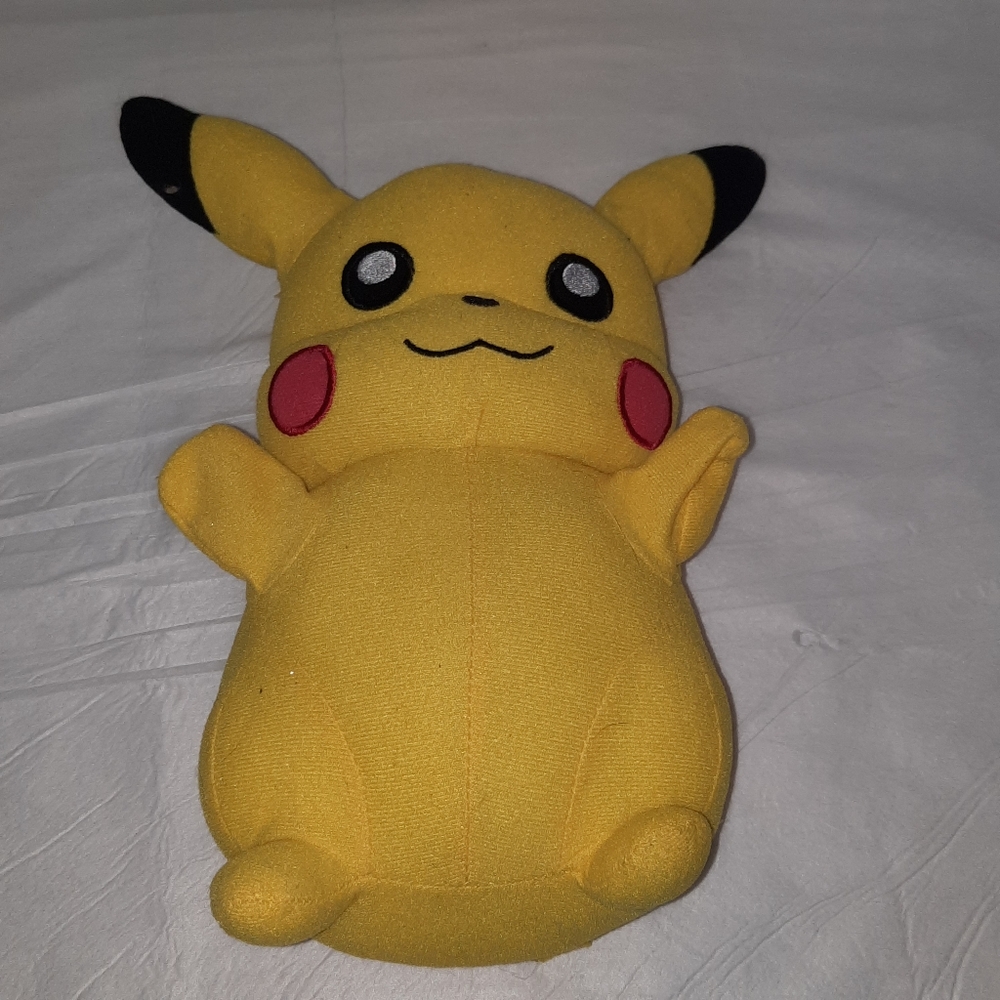 Pokemon 8in Pikachu Plush